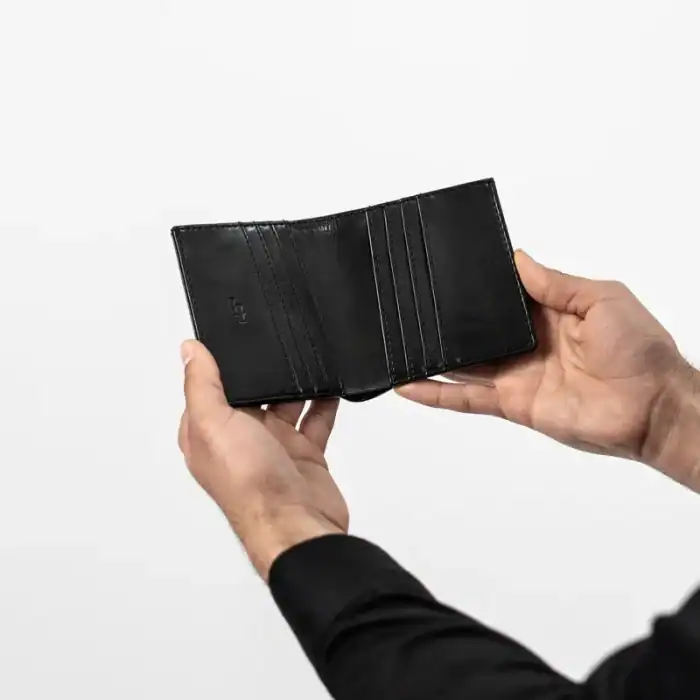 Enzo Bifold Wallet - Image 4